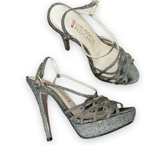 Silver & bLack fabric platform sandals - Picture 2 of 3